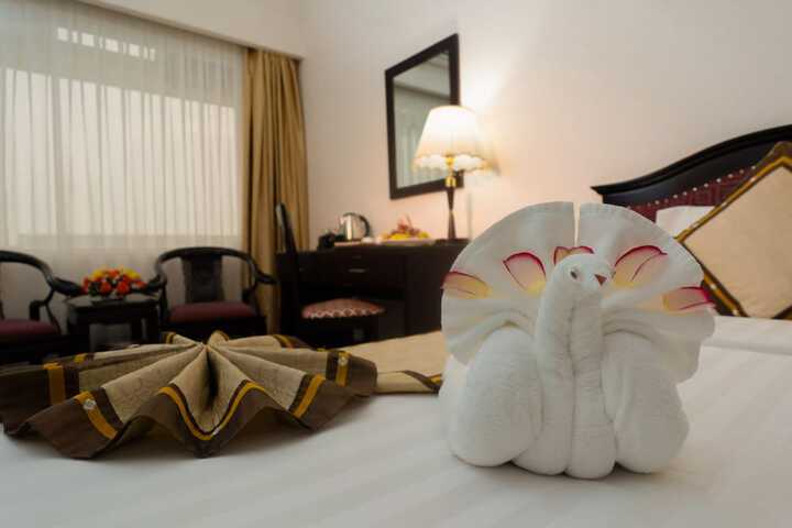 Room 18 of 194