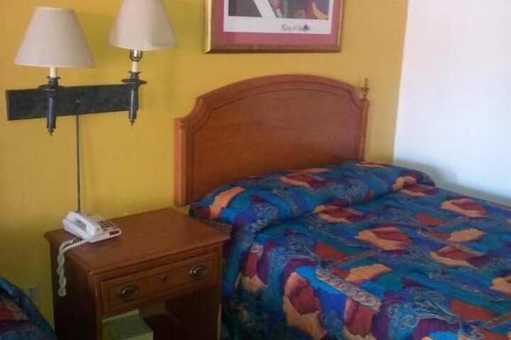 Room 16 of 52