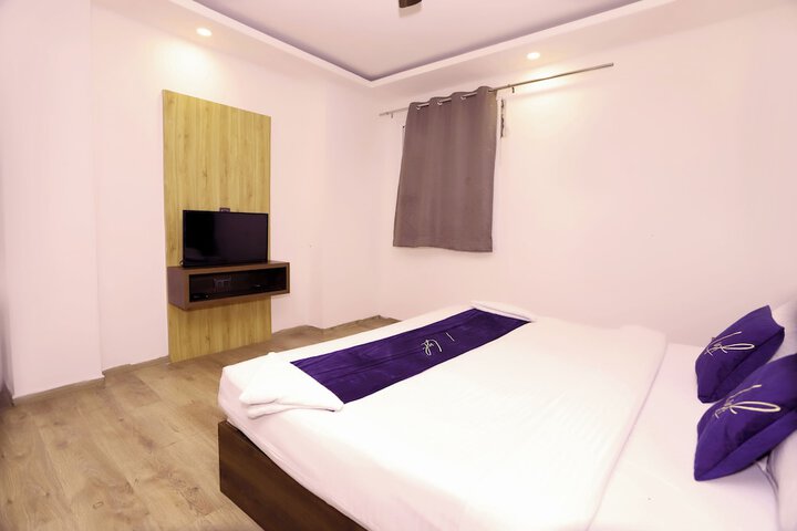 Room 14 of 44