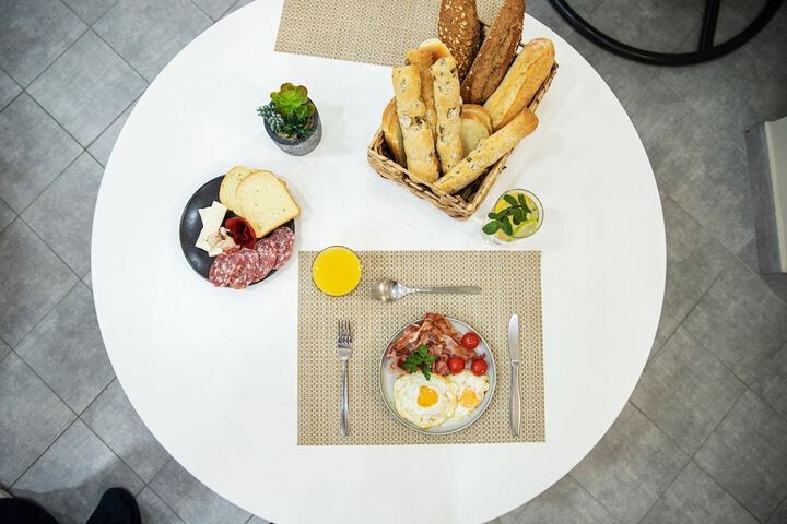 Breakfast/Coffee Service 33 of 40