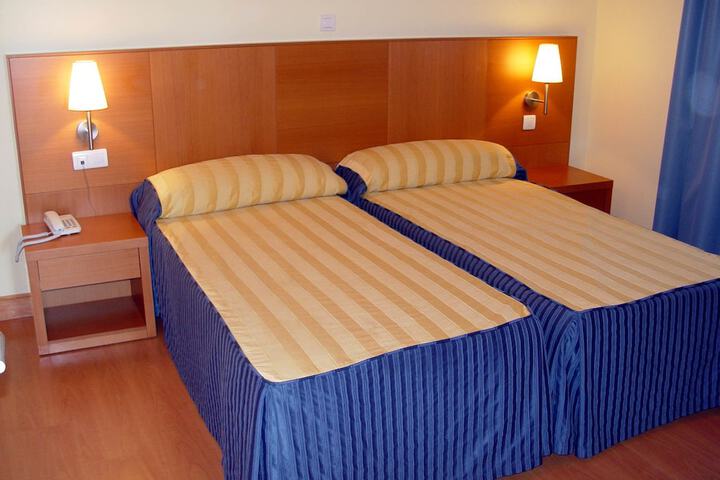 Room 3 of 68