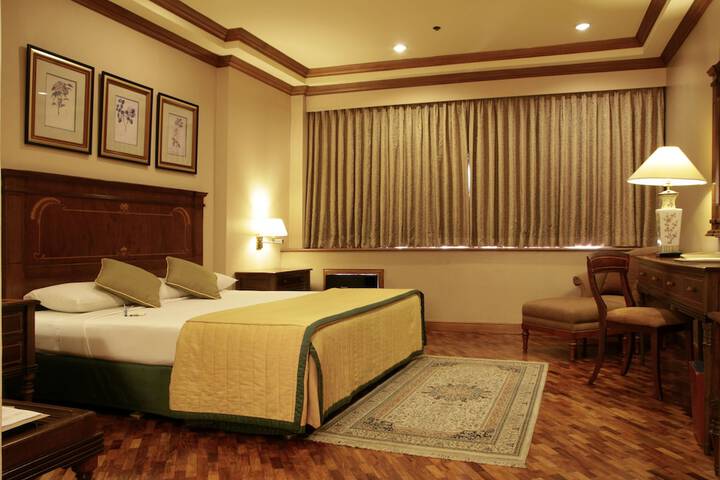 Room 13 of 53