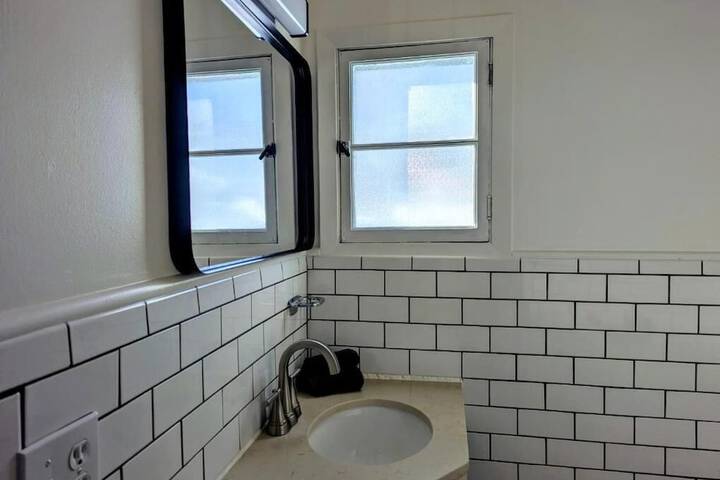 Room 40 of 53