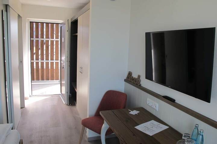 Room 26 of 114