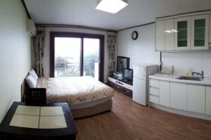 Room 16 of 39
