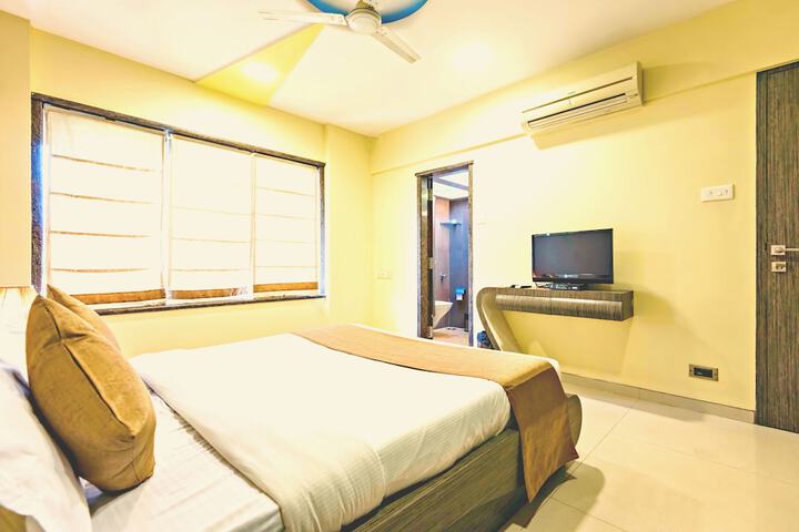 Room 7 of 50