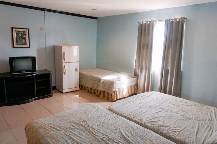 Room 21 of 37