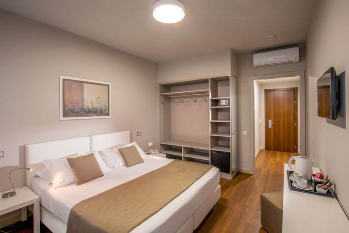 Room 16 of 59