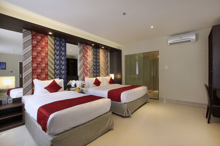 Room 27 of 68