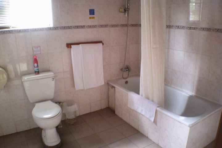 Room 18 of 32