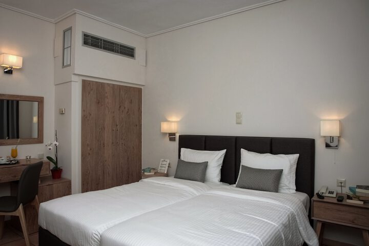 Room 12 of 67