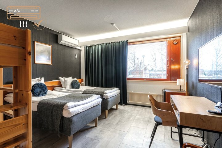 Room 21 of 57