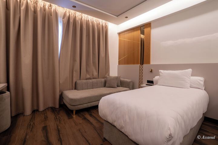 Room 19 of 30