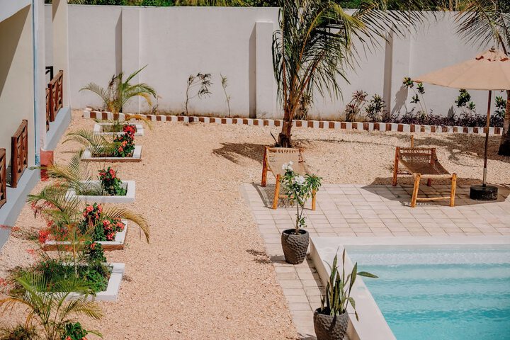 Pool 58 of 97