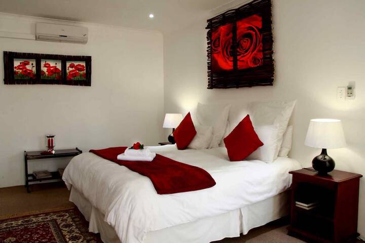 Room 3 of 12