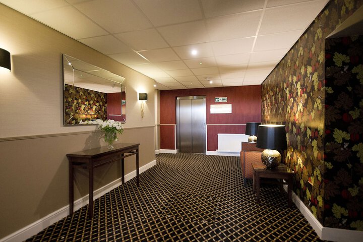 Ballroom/Hall 69 of 87