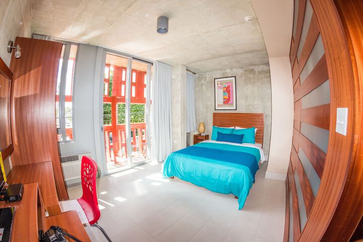 Room 7 of 44