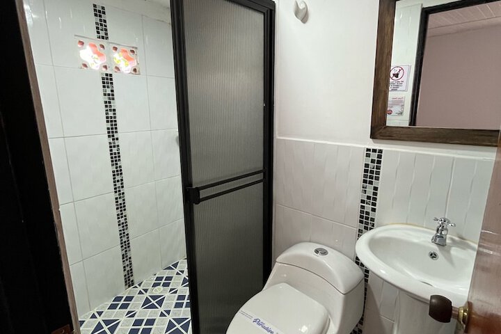 Room 34 of 59