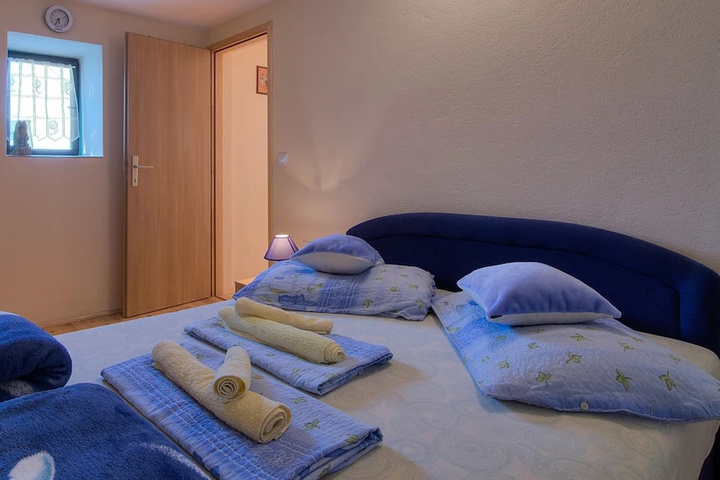 Room 3 of 14