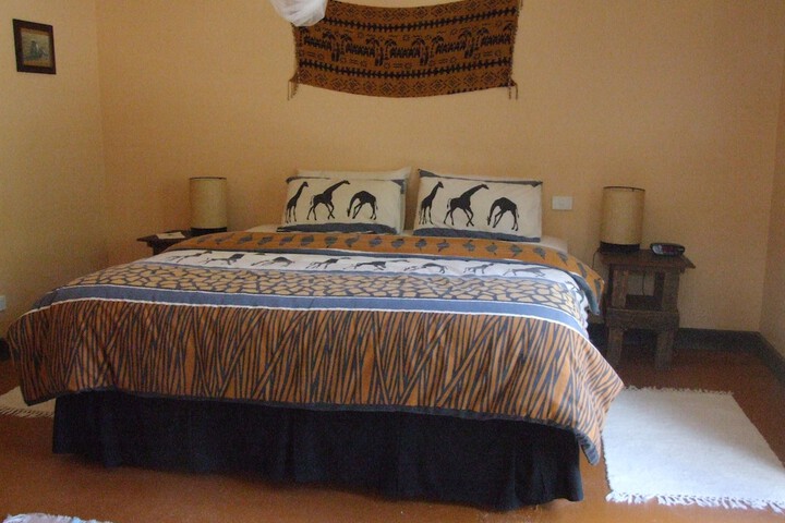 Room 4 of 20