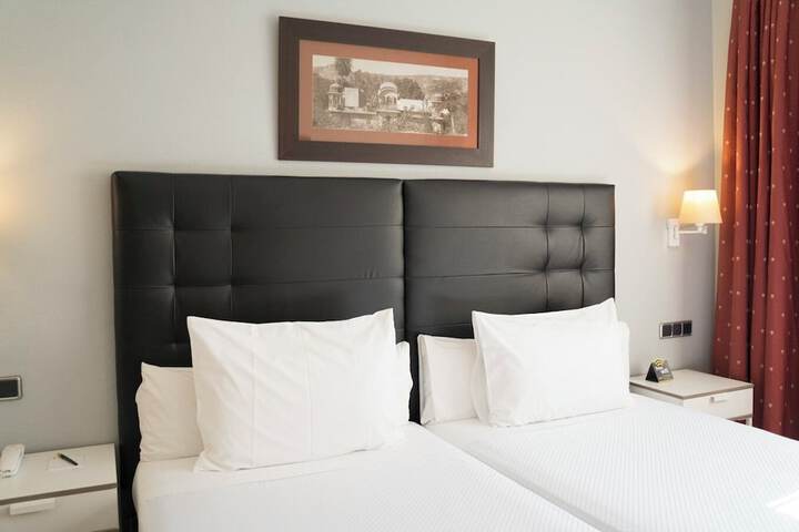 Room 37 of 105