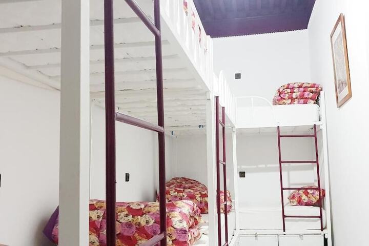 Room 2 of 27