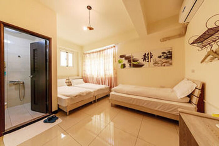 Room 21 of 51