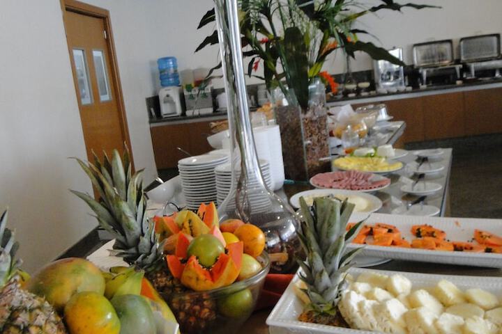 Breakfast/Coffee Service 48 of 63