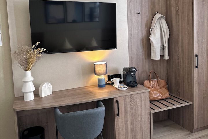 Room 30 of 44