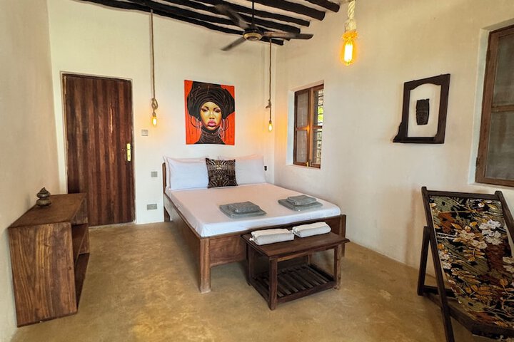 Room 15 of 61