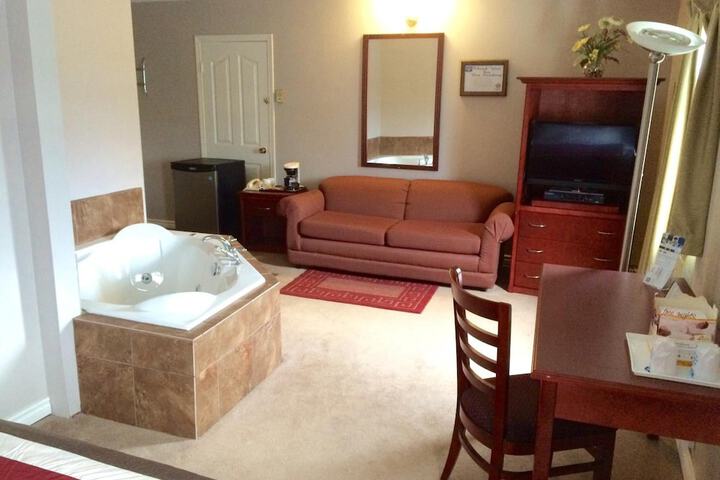 Room 14 of 37