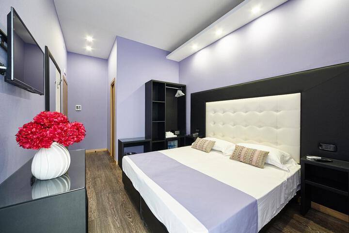 Room 18 of 18