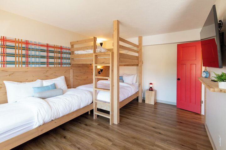 Room 36 of 103