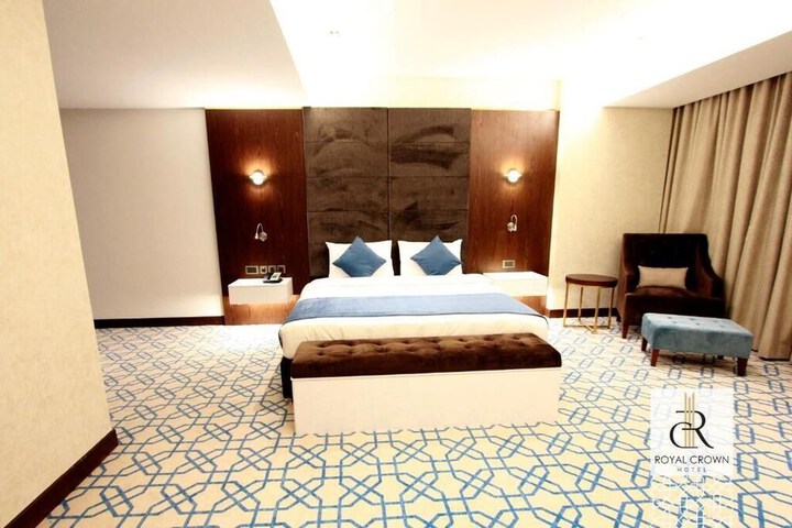 Room 11 of 50