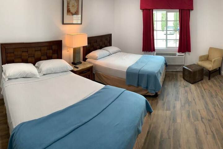 Room 6 of 11