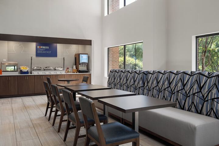 Breakfast/Coffee Service 31 of 37