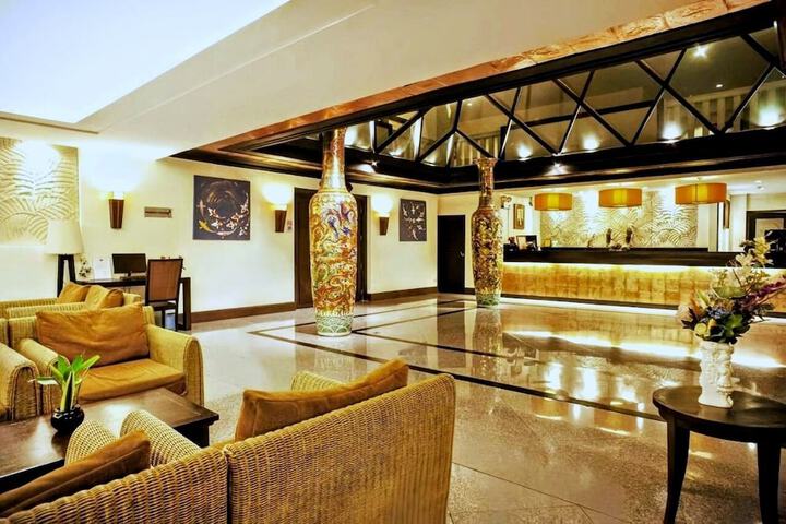 Hotel Interior 9 of 77