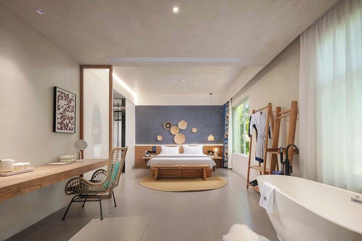 Room 25 of 62