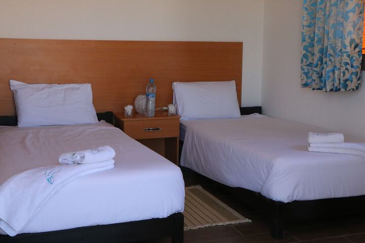 Room 3 of 63