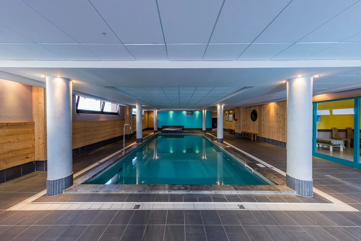 Pool 13 of 23