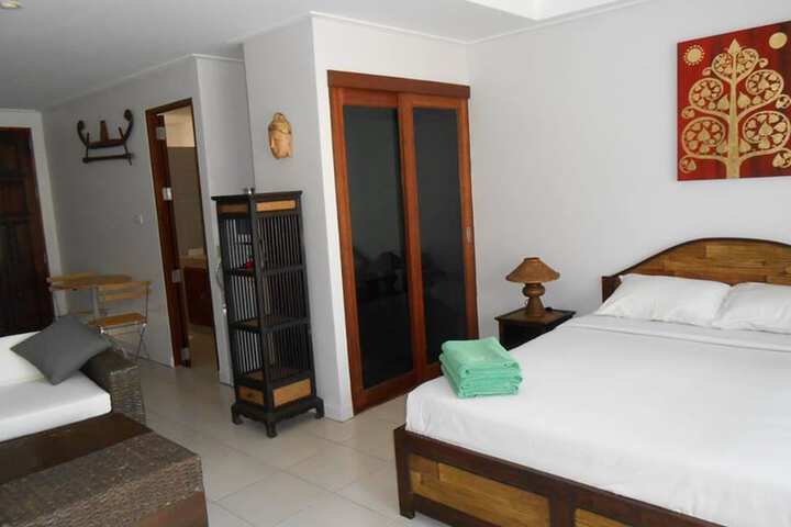 Room 8 of 20