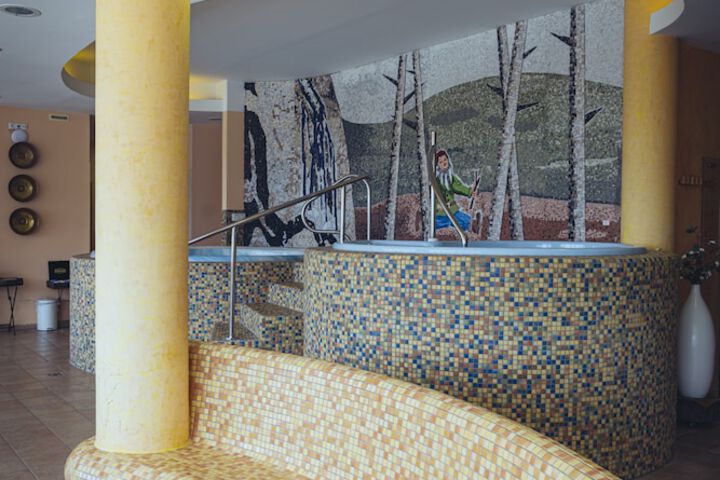 Pool 92 of 188