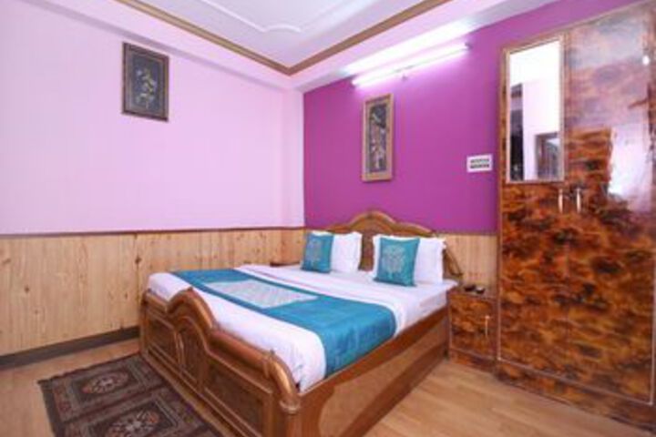 Room 15 of 21
