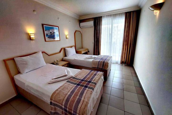 Room 3 of 11