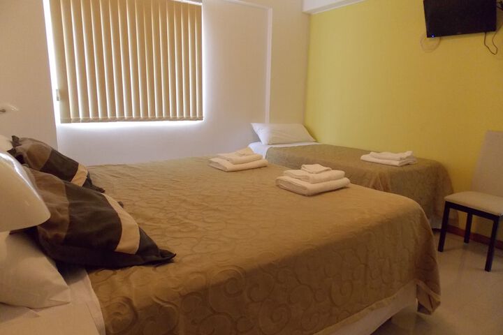 Room 11 of 20