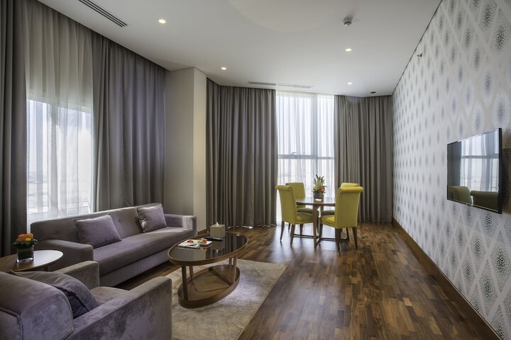 Room 27 of 58