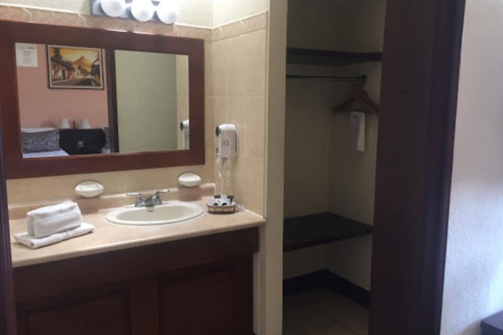 Room 18 of 30