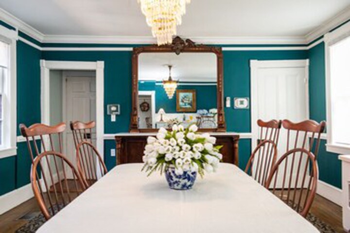 Dining 64 of 253