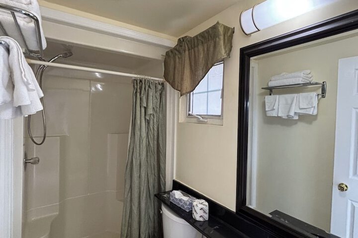 Room 46 of 118