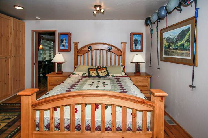 Room 5 of 21